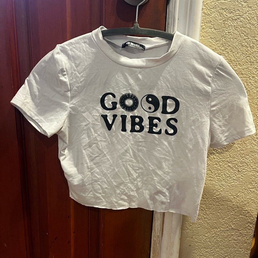 White t shirt crop top size small